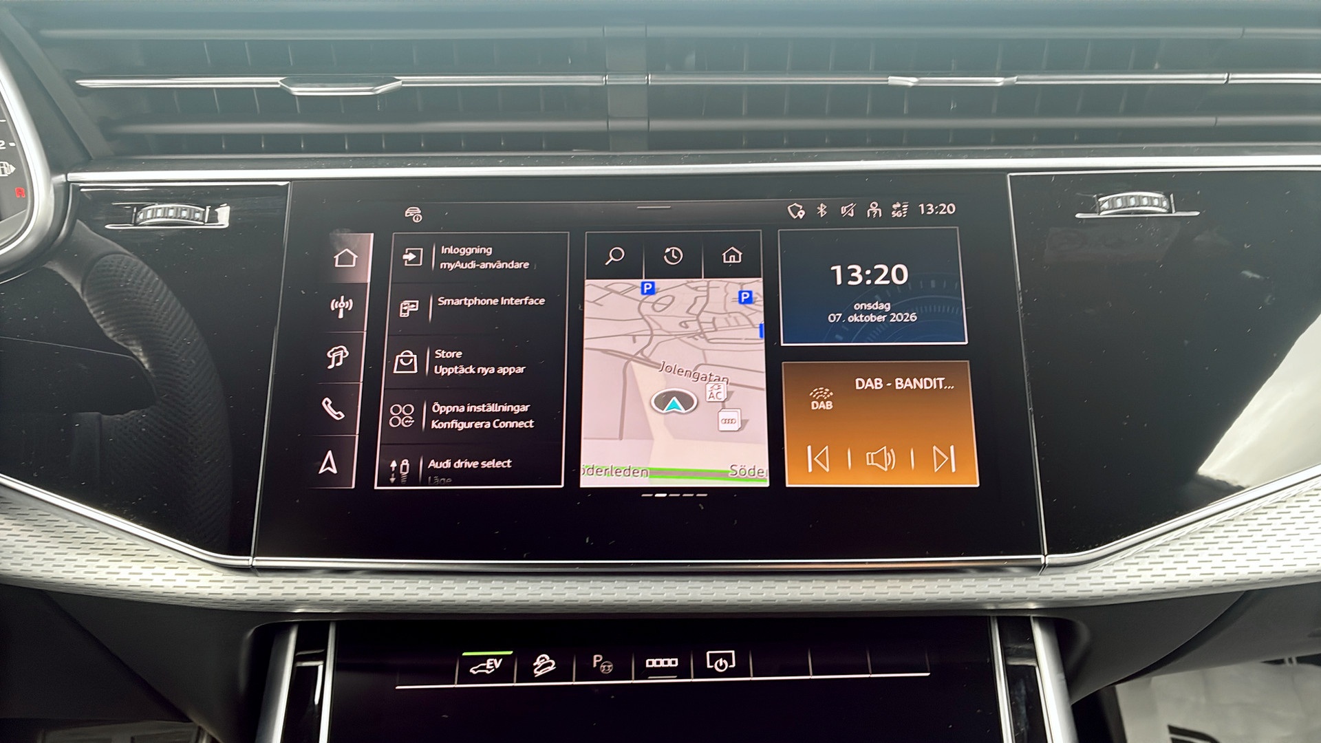 Audi Q8 AAP28T