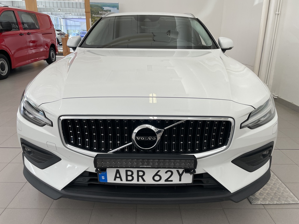 Volvo V60 Cross Country ABR62Y