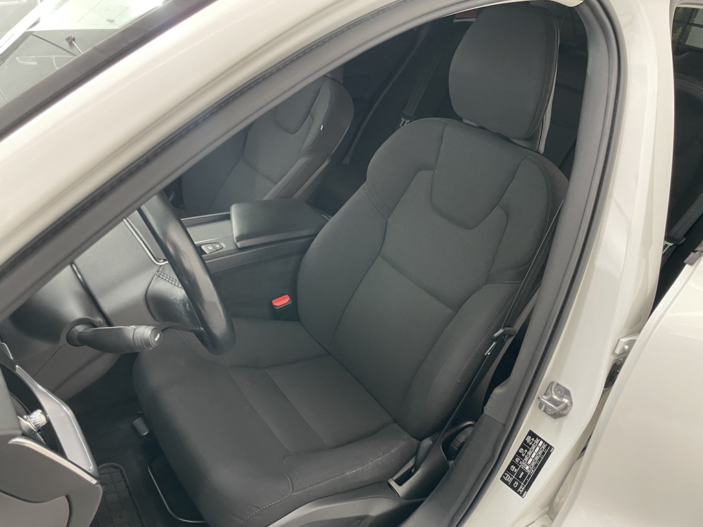 Volvo V60 Cross Country ABR62Y