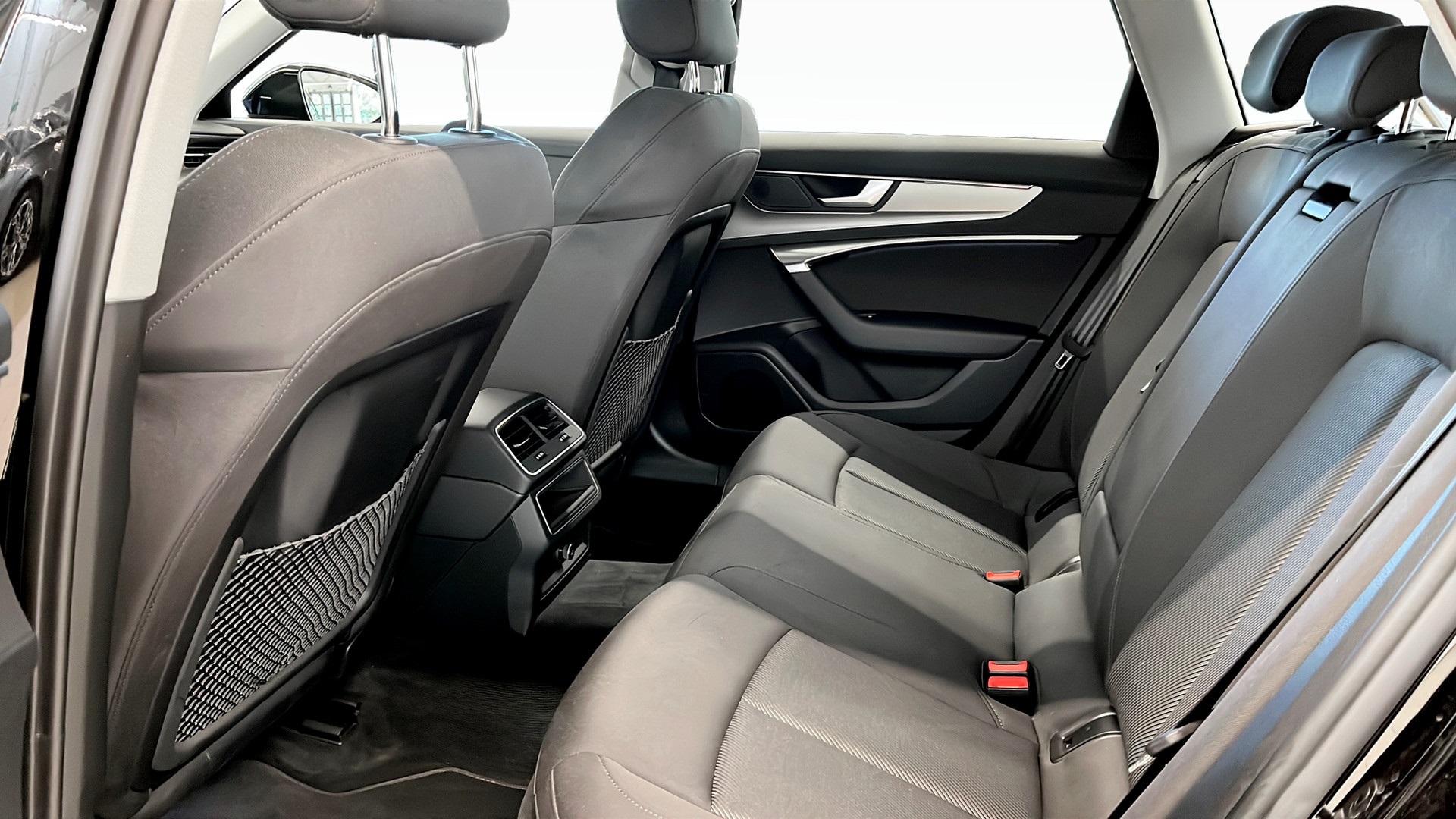 Audi A6 Avant ACA44J