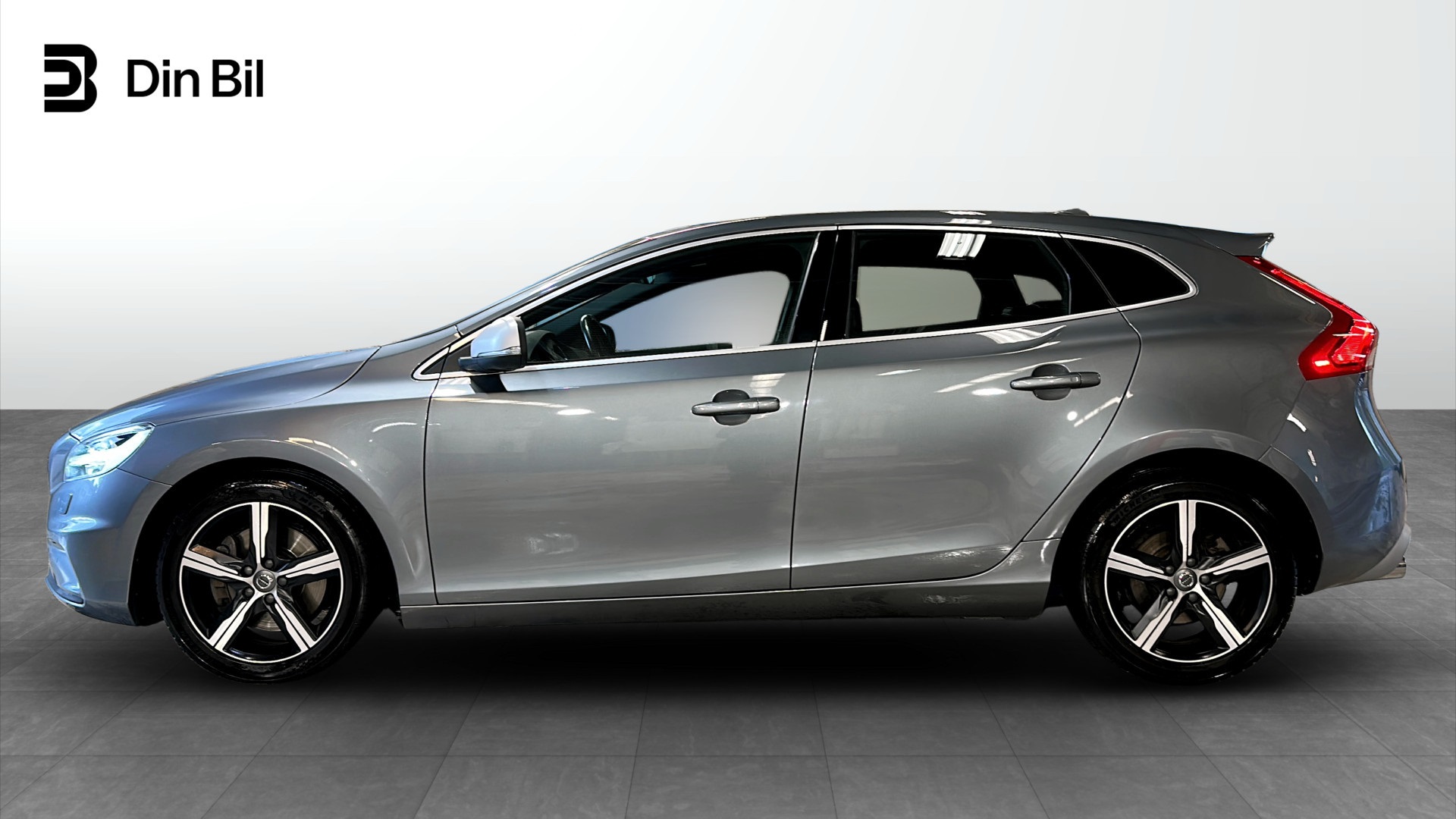 Volvo V40 ACJ13U