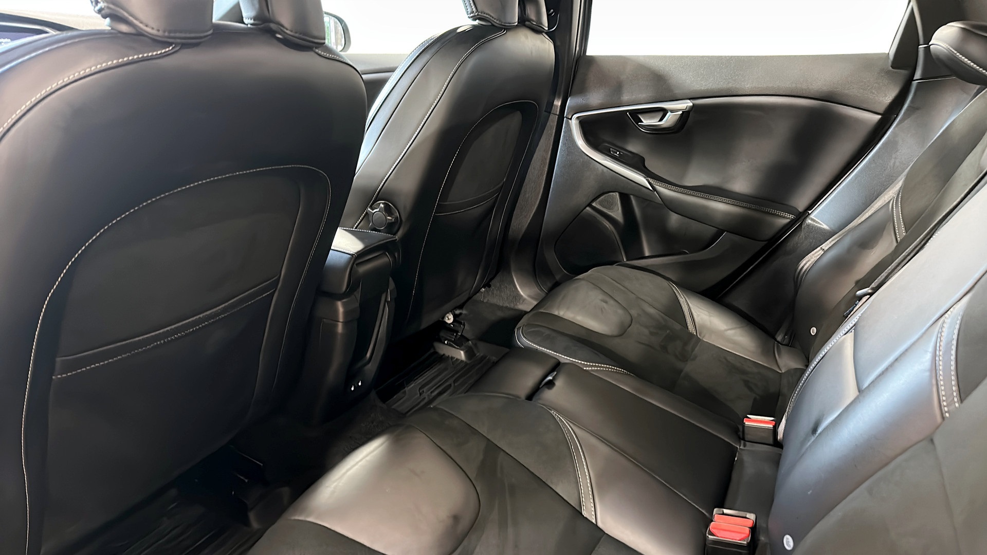 Volvo V40 ACJ13U