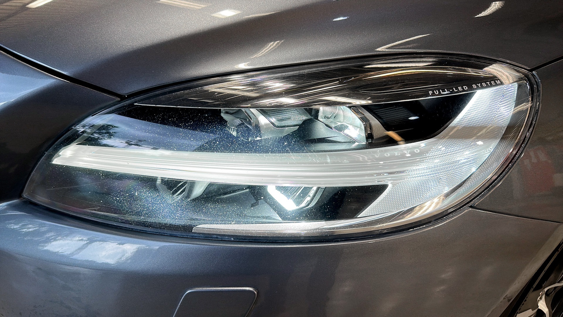 Volvo V40 ACJ13U