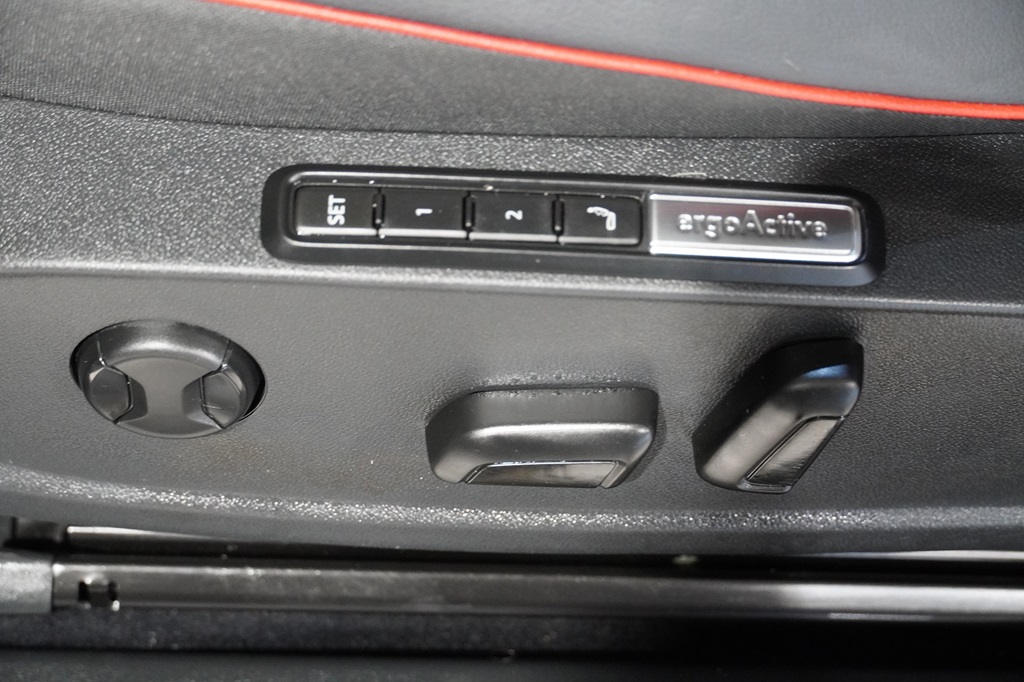 Volkswagen ID.4 ACM27R