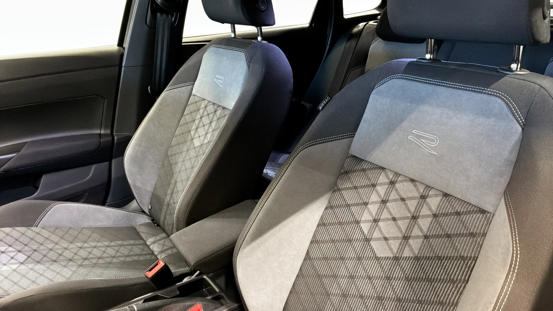 Volkswagen Taigo ADH29Z