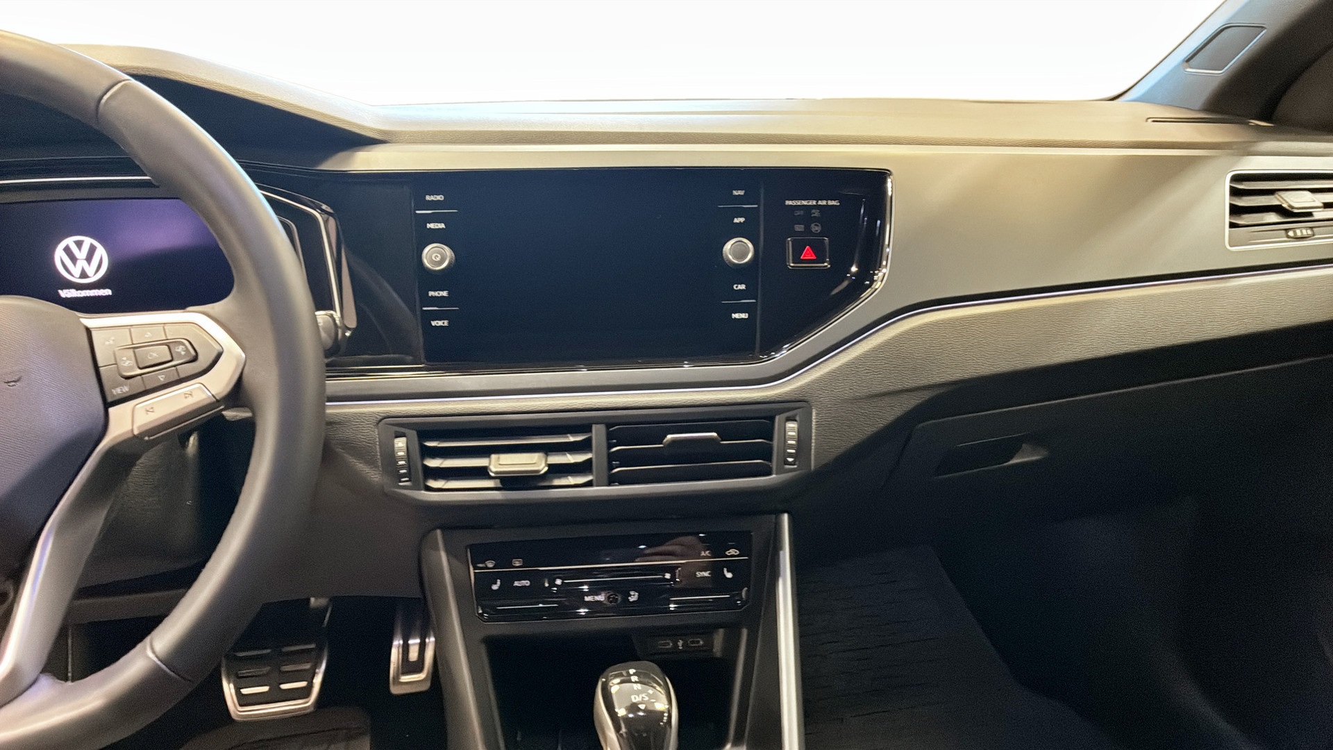 Volkswagen Taigo ADH29Z