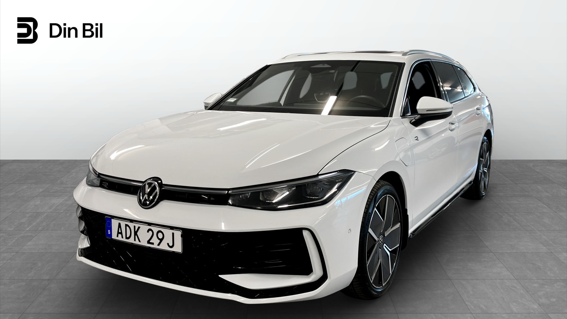 Volkswagen Passat ADK29J