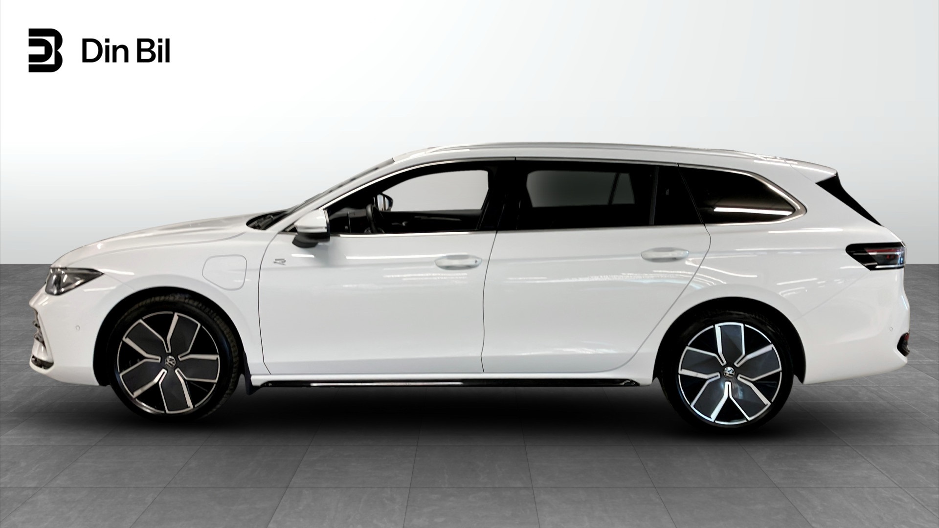 Volkswagen Passat ADK29J
