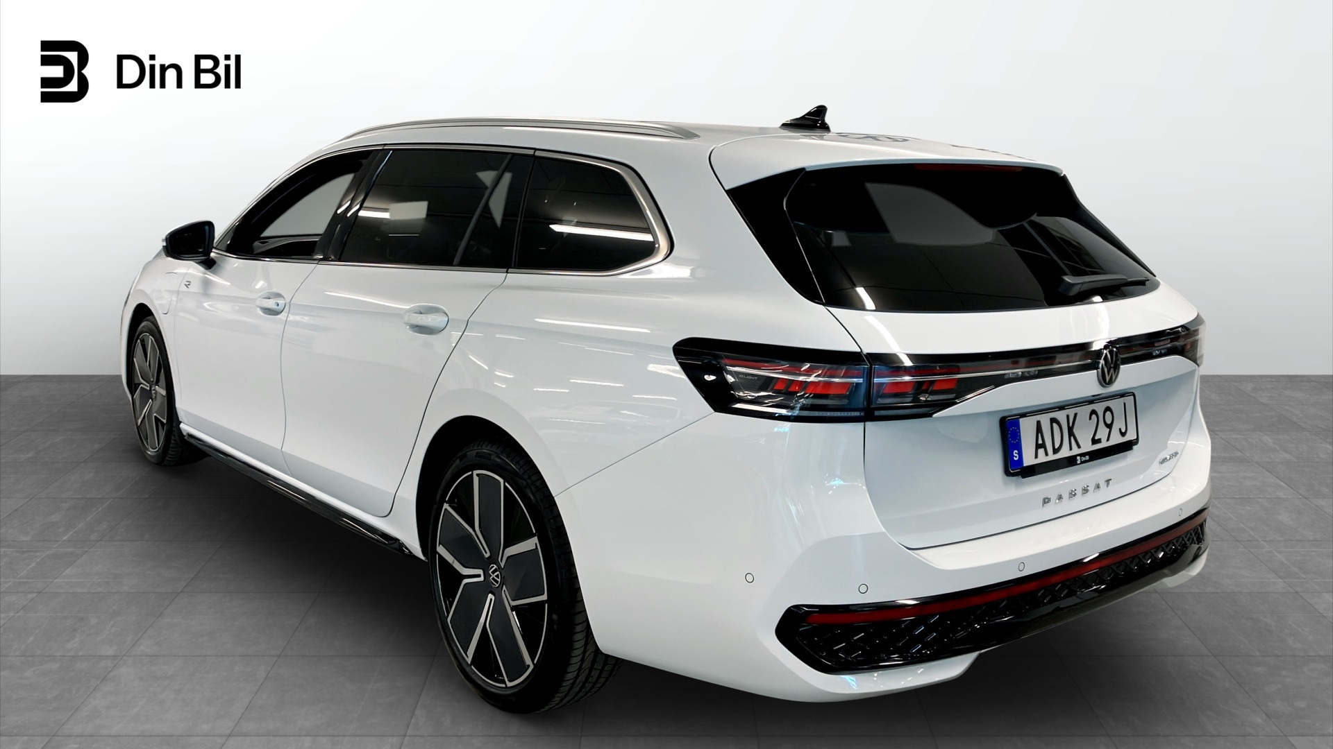 Volkswagen Passat ADK29J