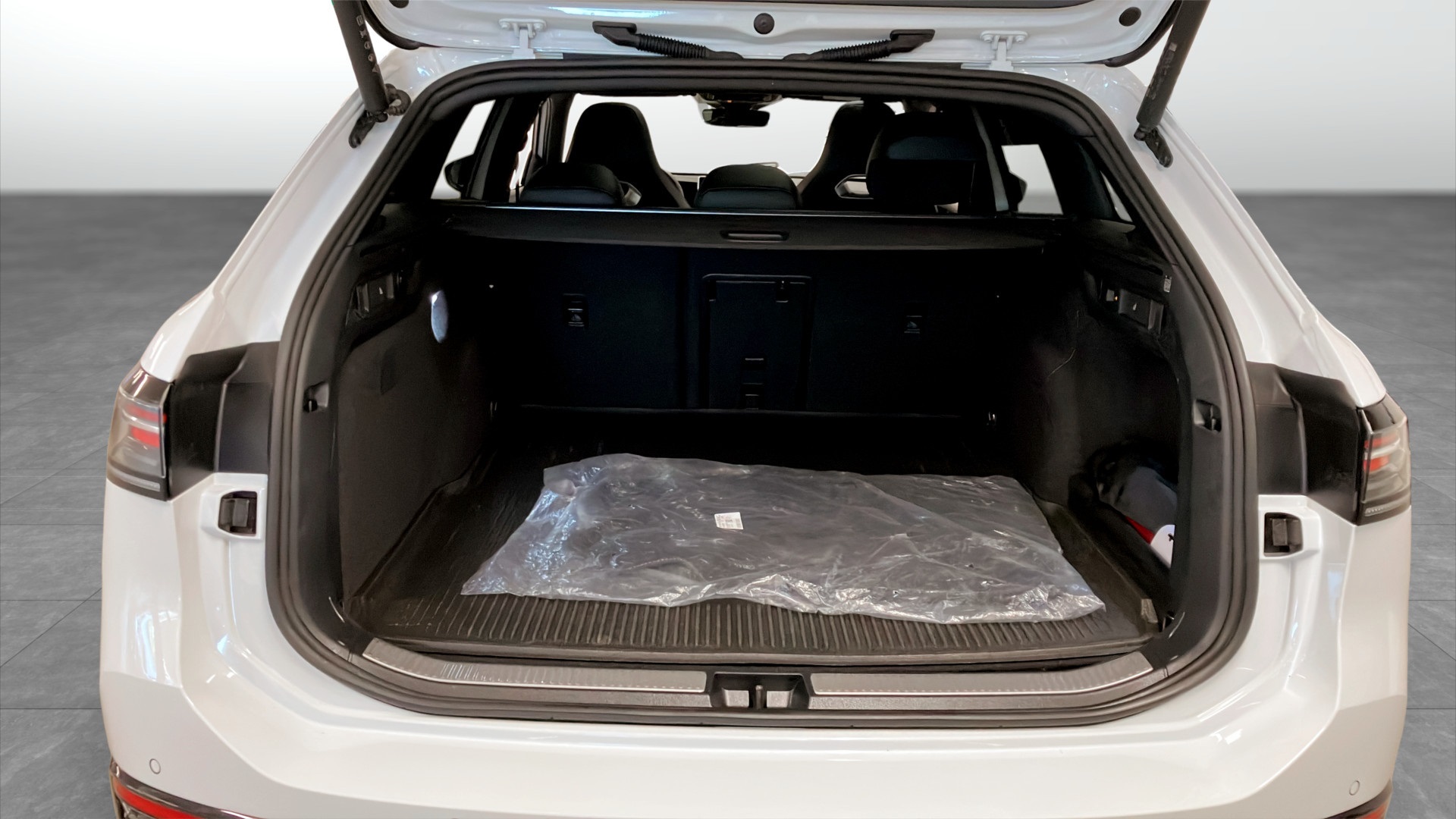 Volkswagen Passat ADK29J