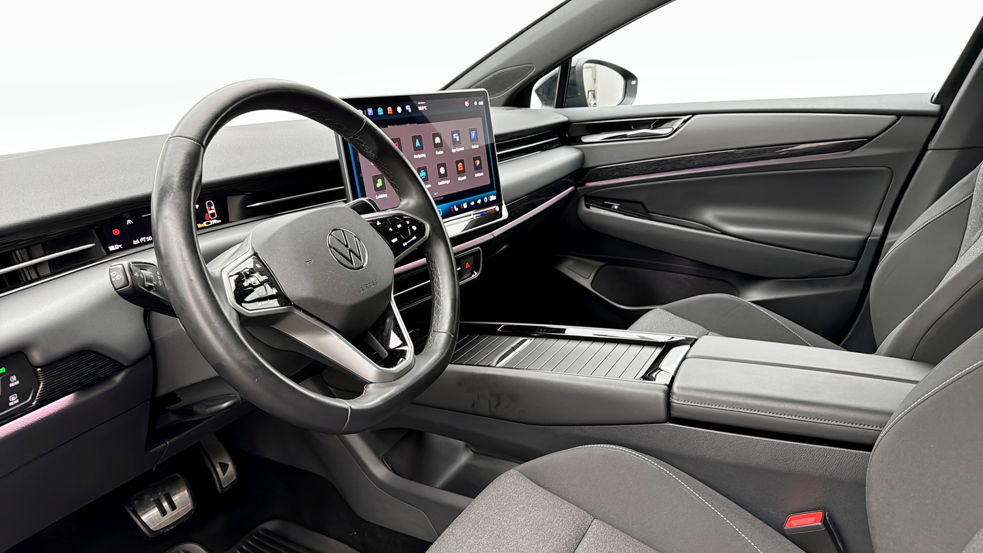 Volkswagen ID.7 ADL82M