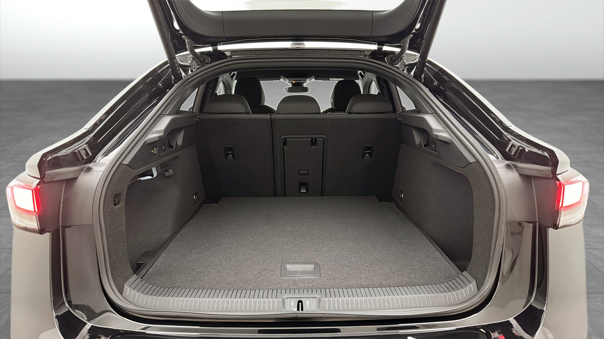 Volkswagen ID.7 ADL82M