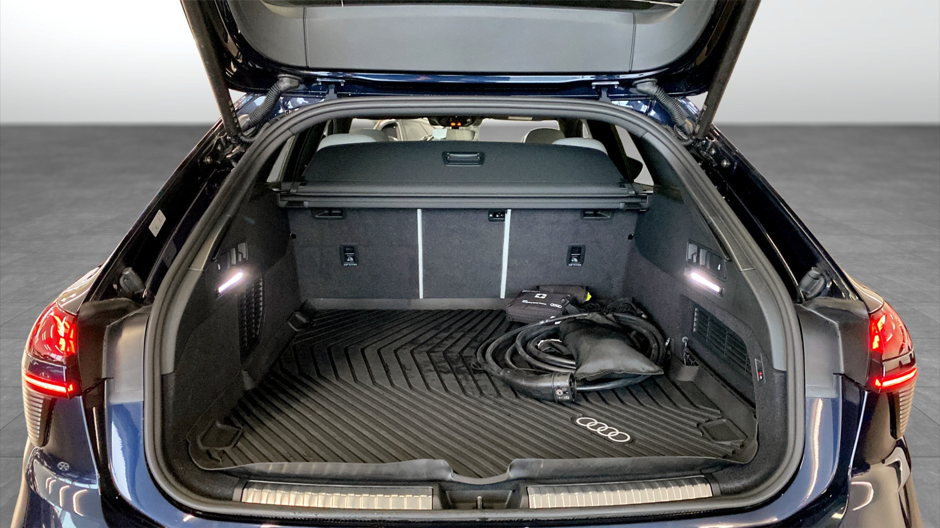 Audi A6 Avant AEH67M
