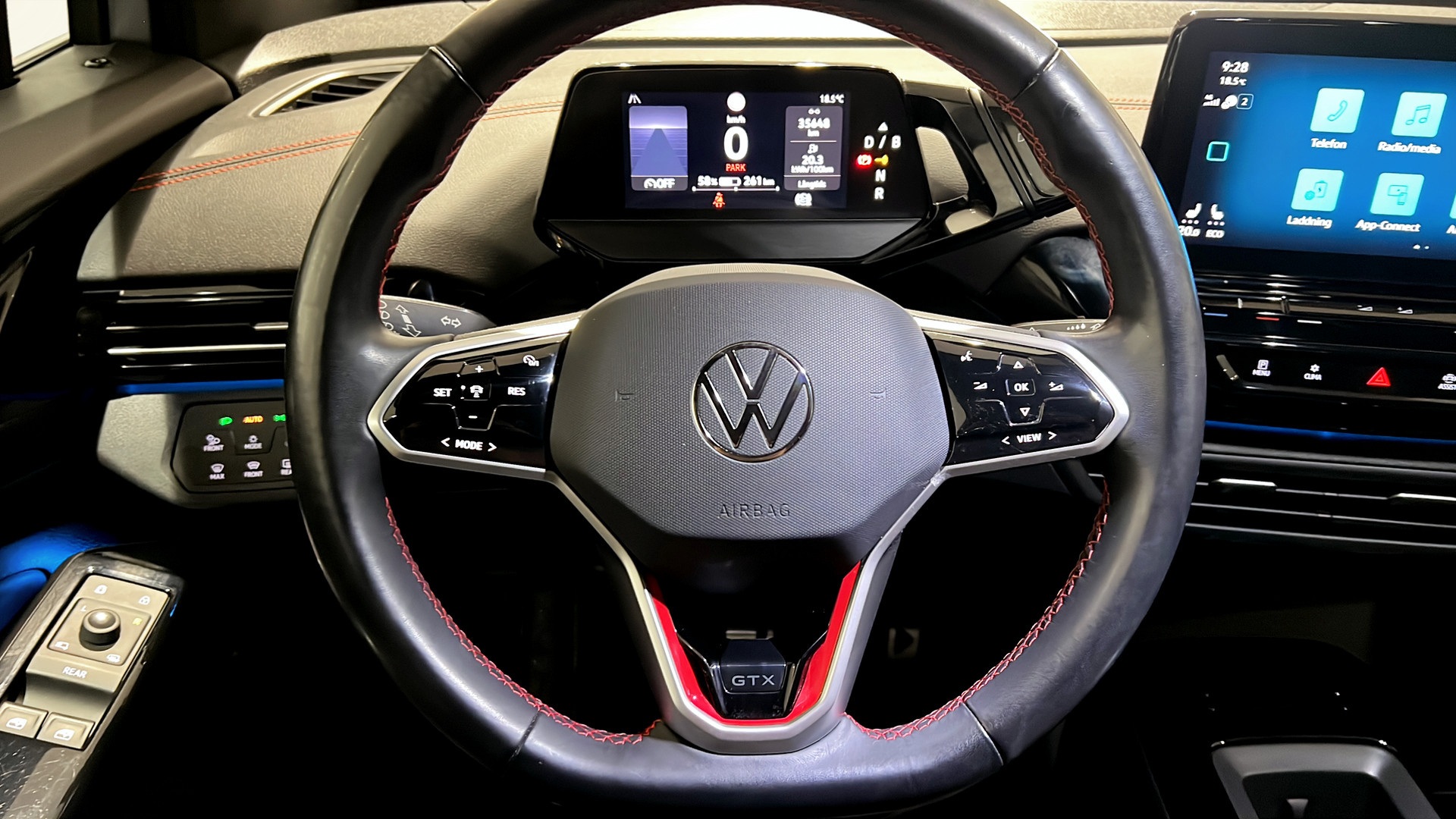 Volkswagen ID.4 AFE64K