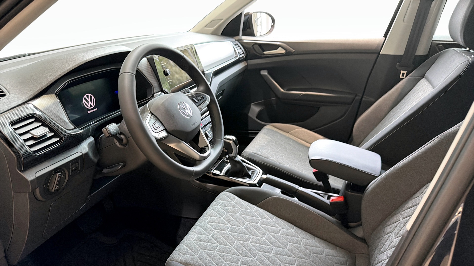 Volkswagen T-Cross AFF30L