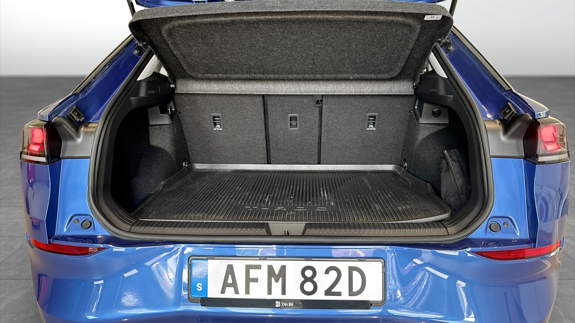 Volkswagen T-Roc AFM82D
