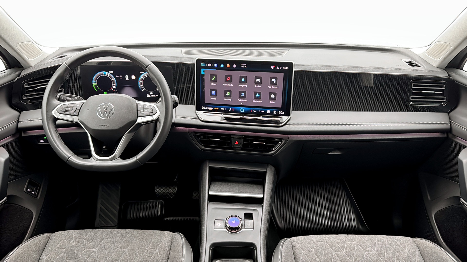 Volkswagen Tiguan AGJ82S