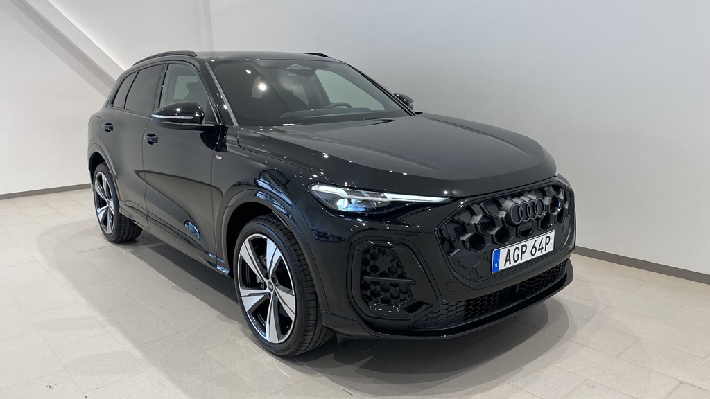 Audi Q5 Sportback AGP64P
