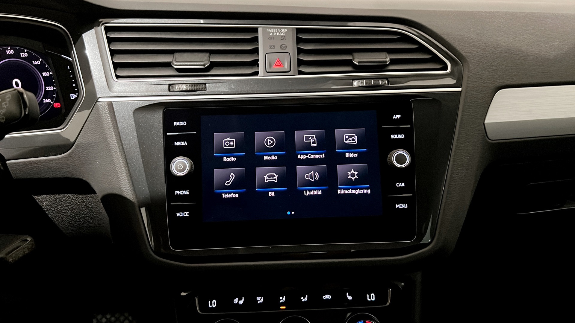 Volkswagen Tiguan AHF62E