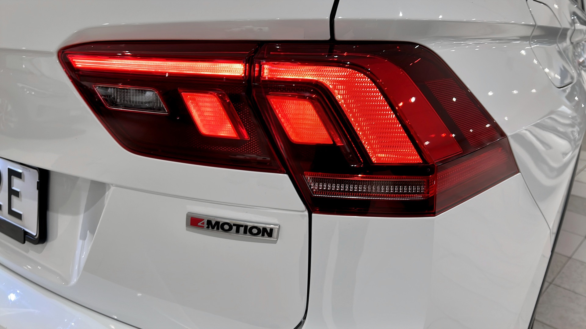 Volkswagen Tiguan AHF62E