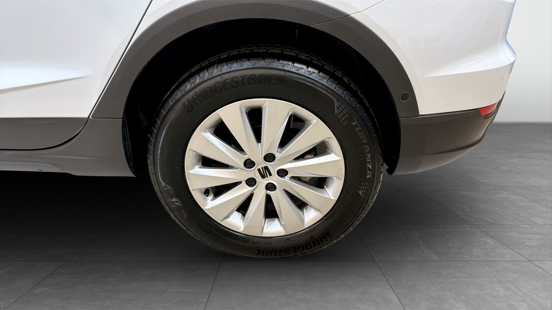 SEAT Arona AHJ28R