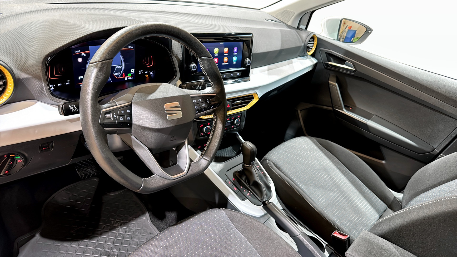 SEAT Arona AHJ28R