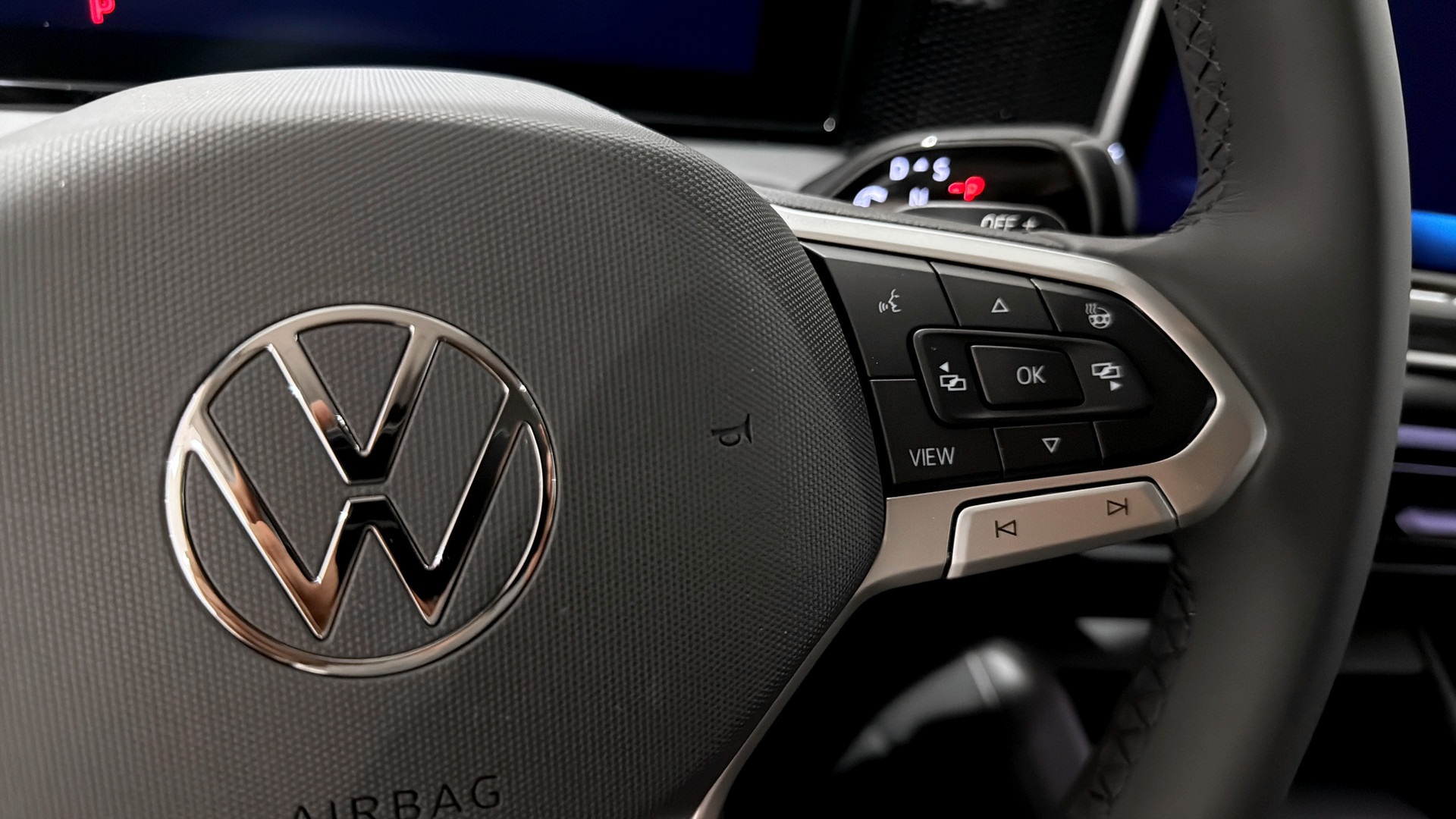 Volkswagen Tiguan AHJ67R