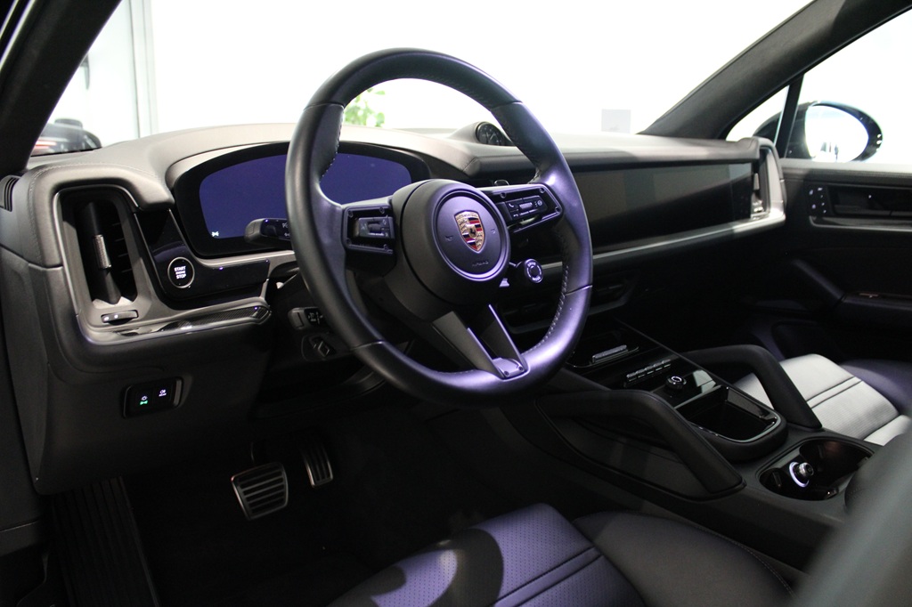 Porsche Cayenne AJA76L