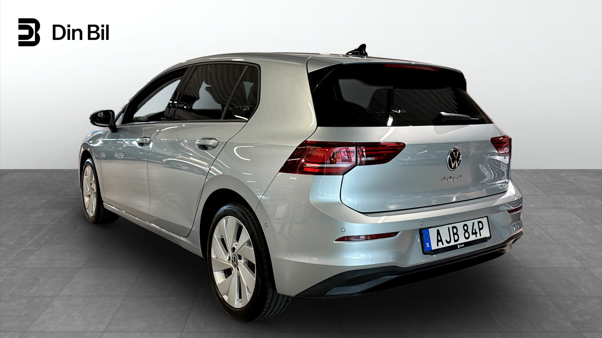 Volkswagen Golf AJB84P