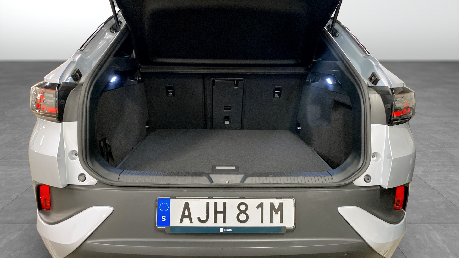 Volkswagen ID.4 AJH81M