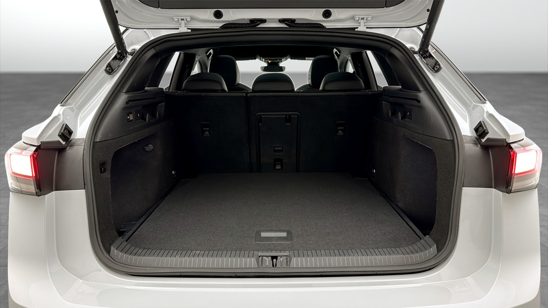 Volkswagen ID.7 AJH82K