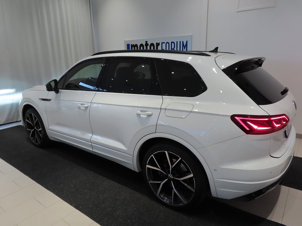 Volkswagen Touareg AKD93S