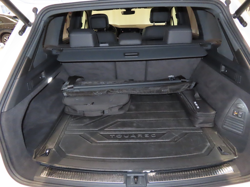 Volkswagen Touareg AKD93S