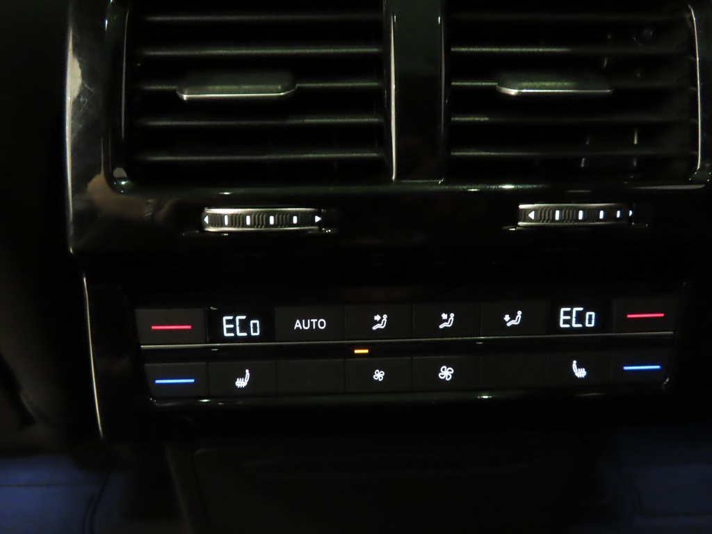Volkswagen Touareg AKD93S