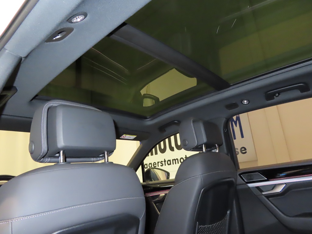Volkswagen Touareg AKD93S