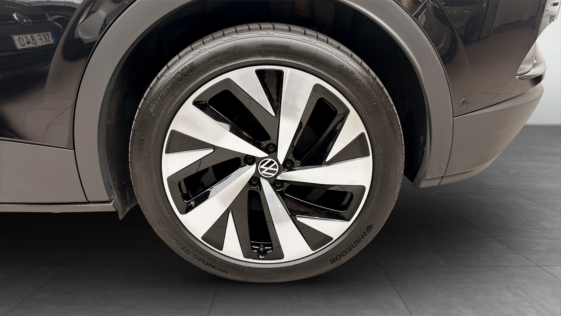 Volkswagen ID.4 AKG66M