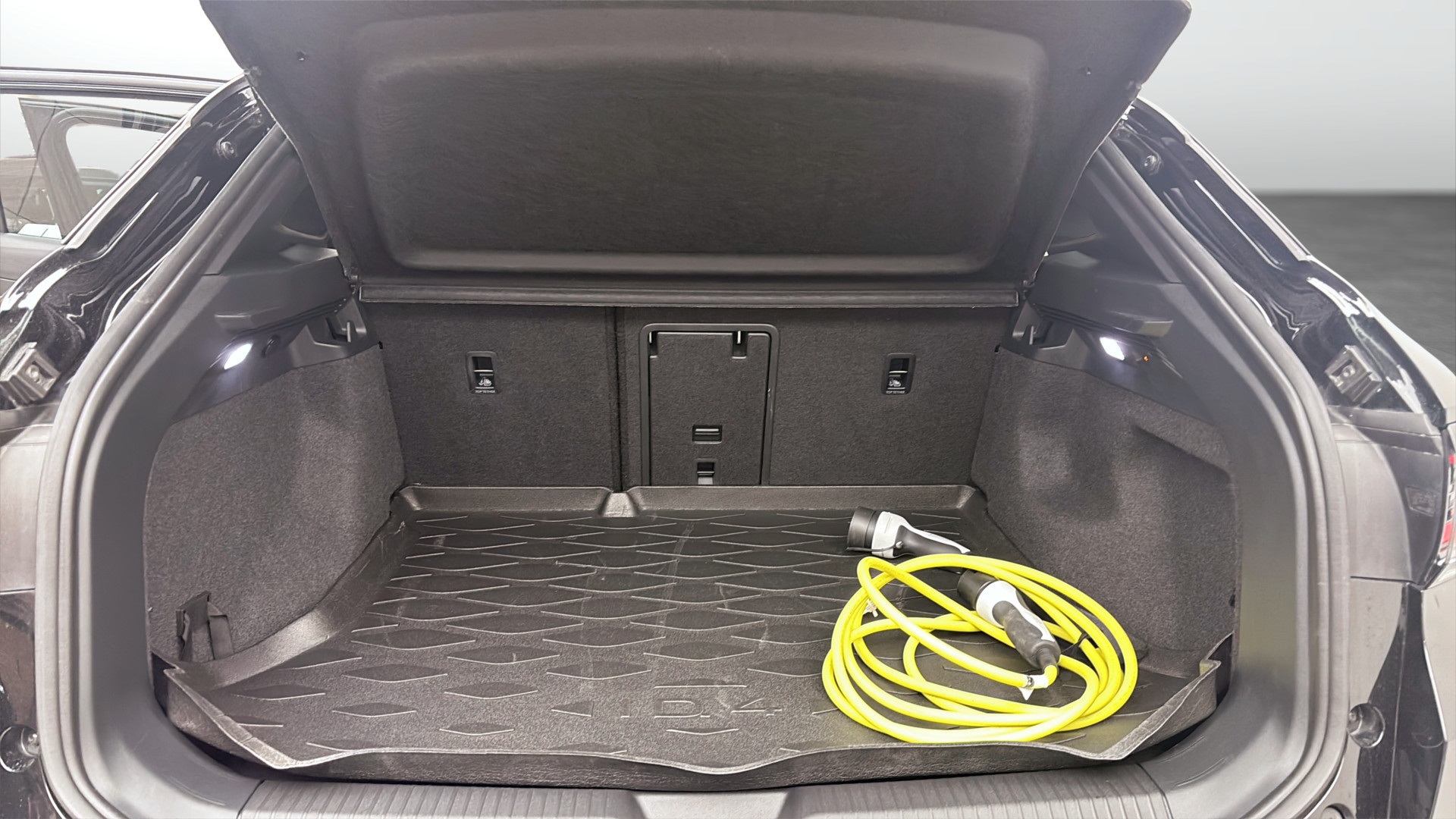 Volkswagen ID.4 AKG66M
