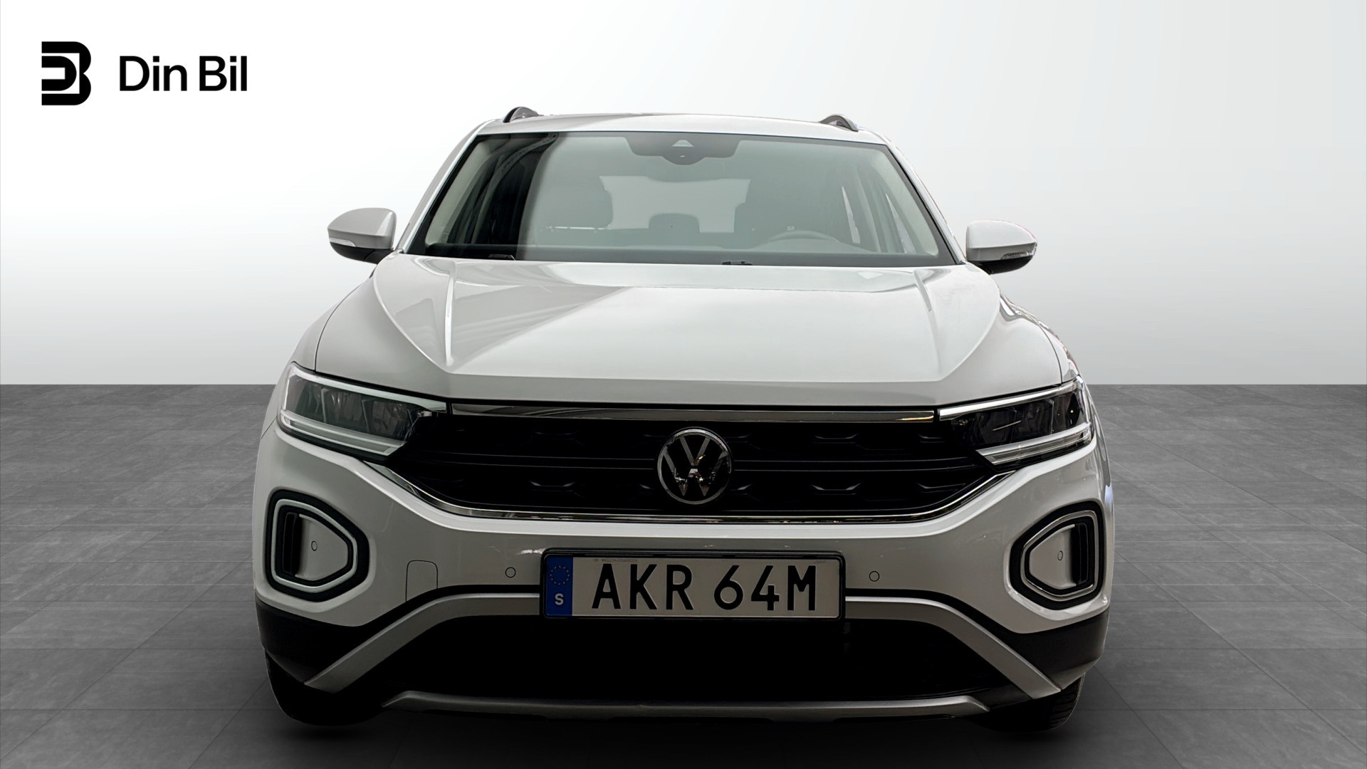 Volkswagen T-Roc AKR64M