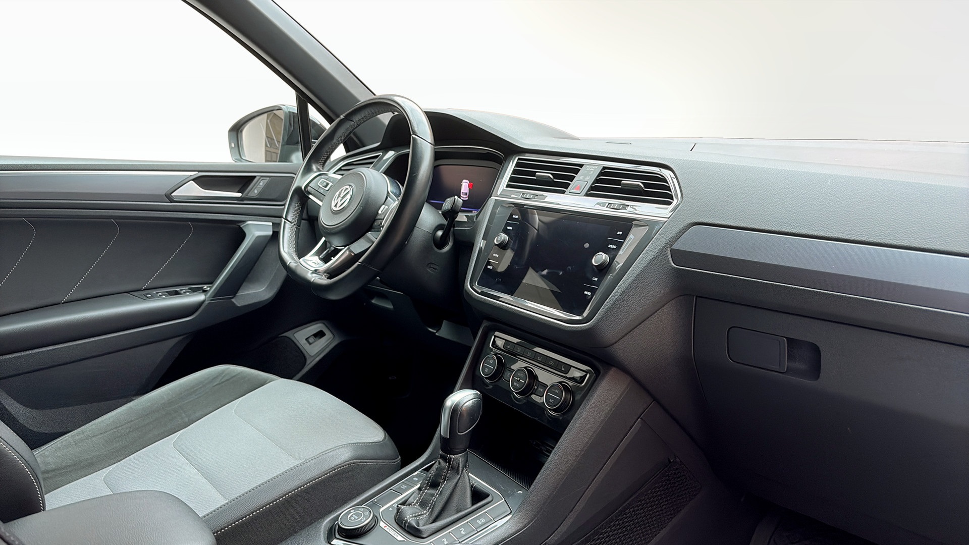 Volkswagen Tiguan ALG93A