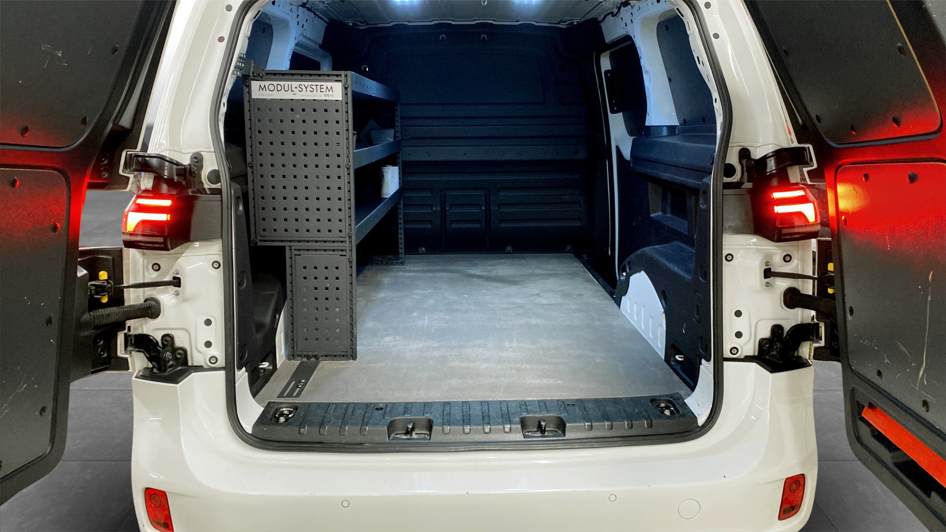 Volkswagen ID. Buzz Cargo ALJ01R
