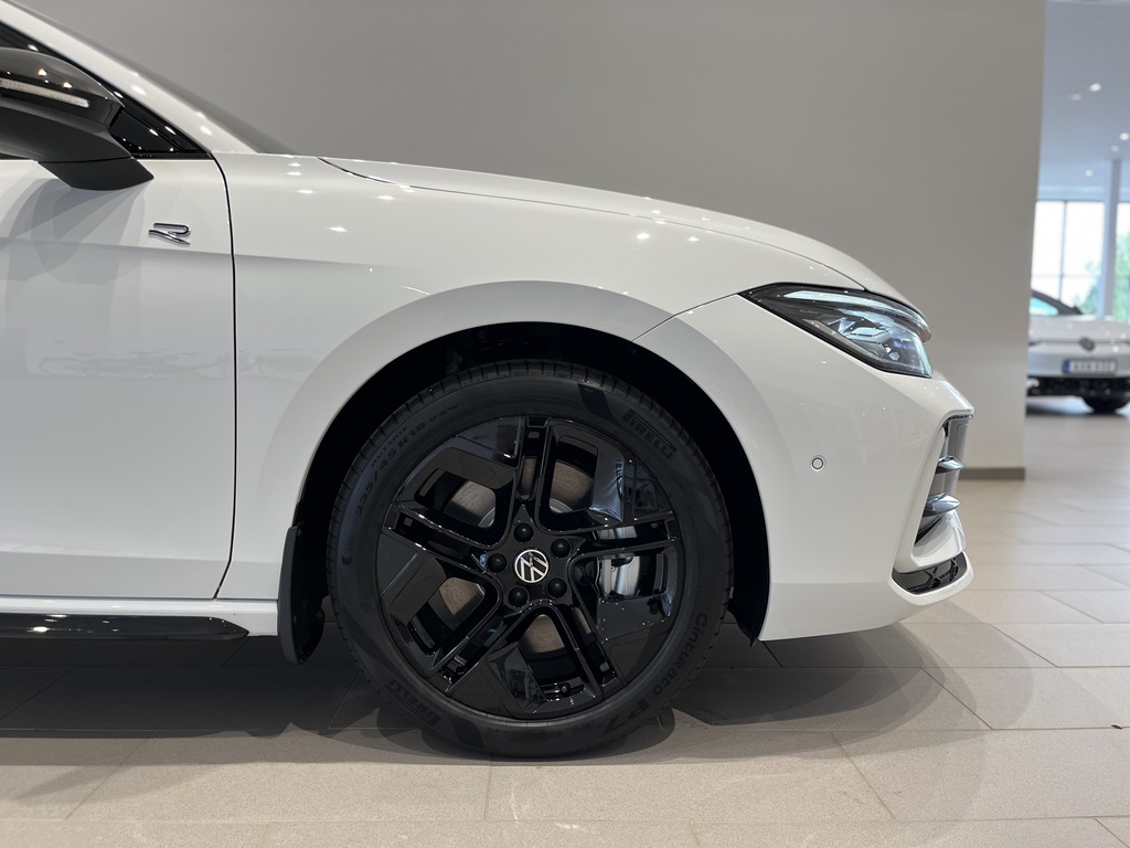 Volkswagen Passat ALM82K