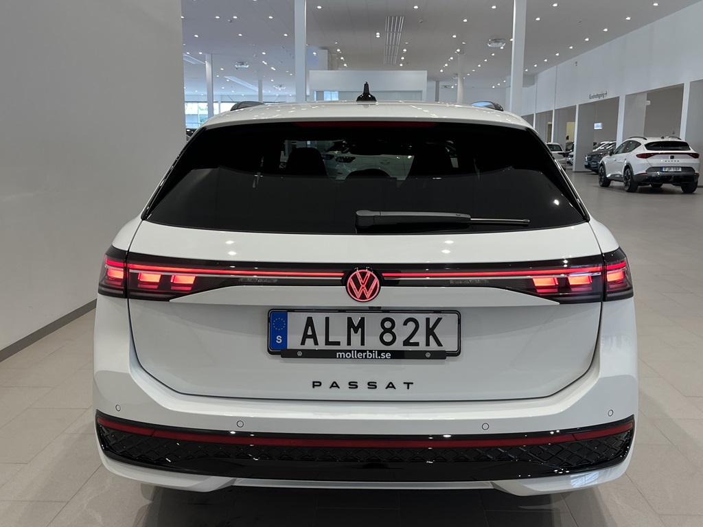 Volkswagen Passat ALM82K