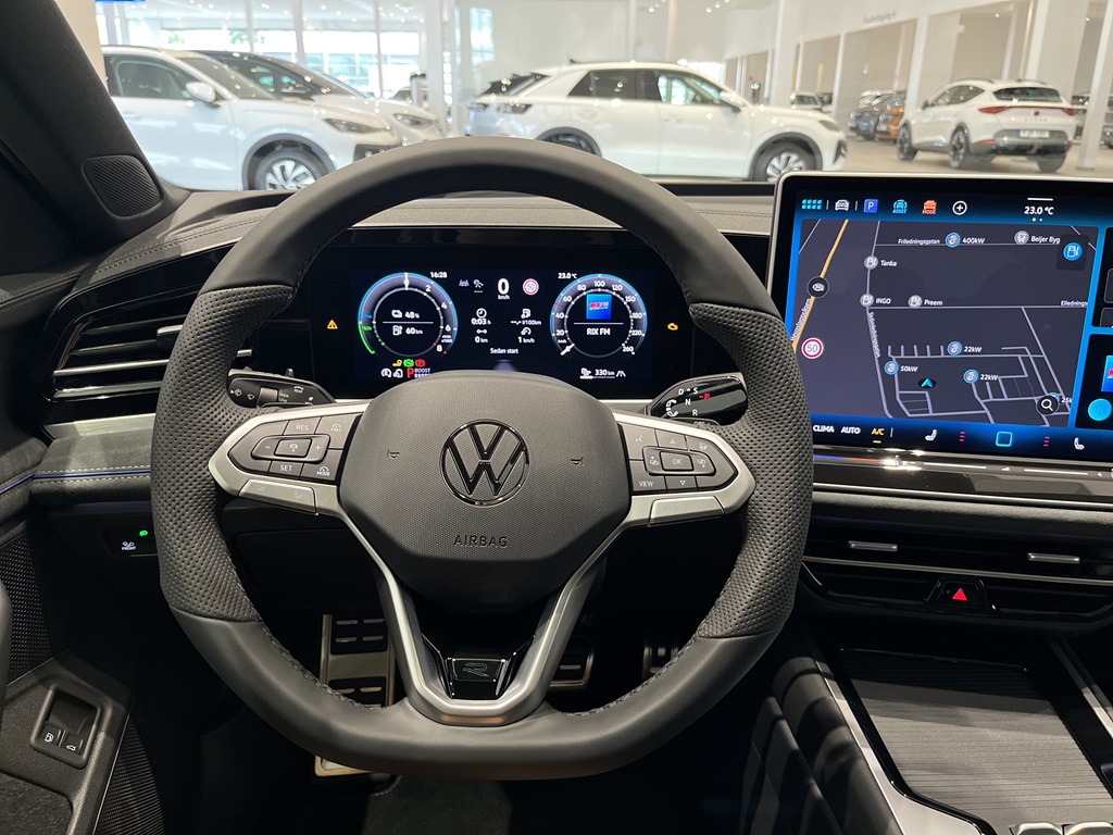 Volkswagen Passat ALM82K