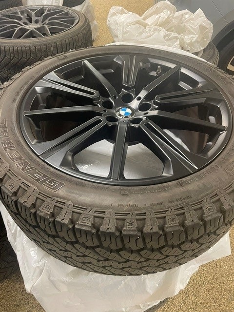 BMW X5 AMU62W