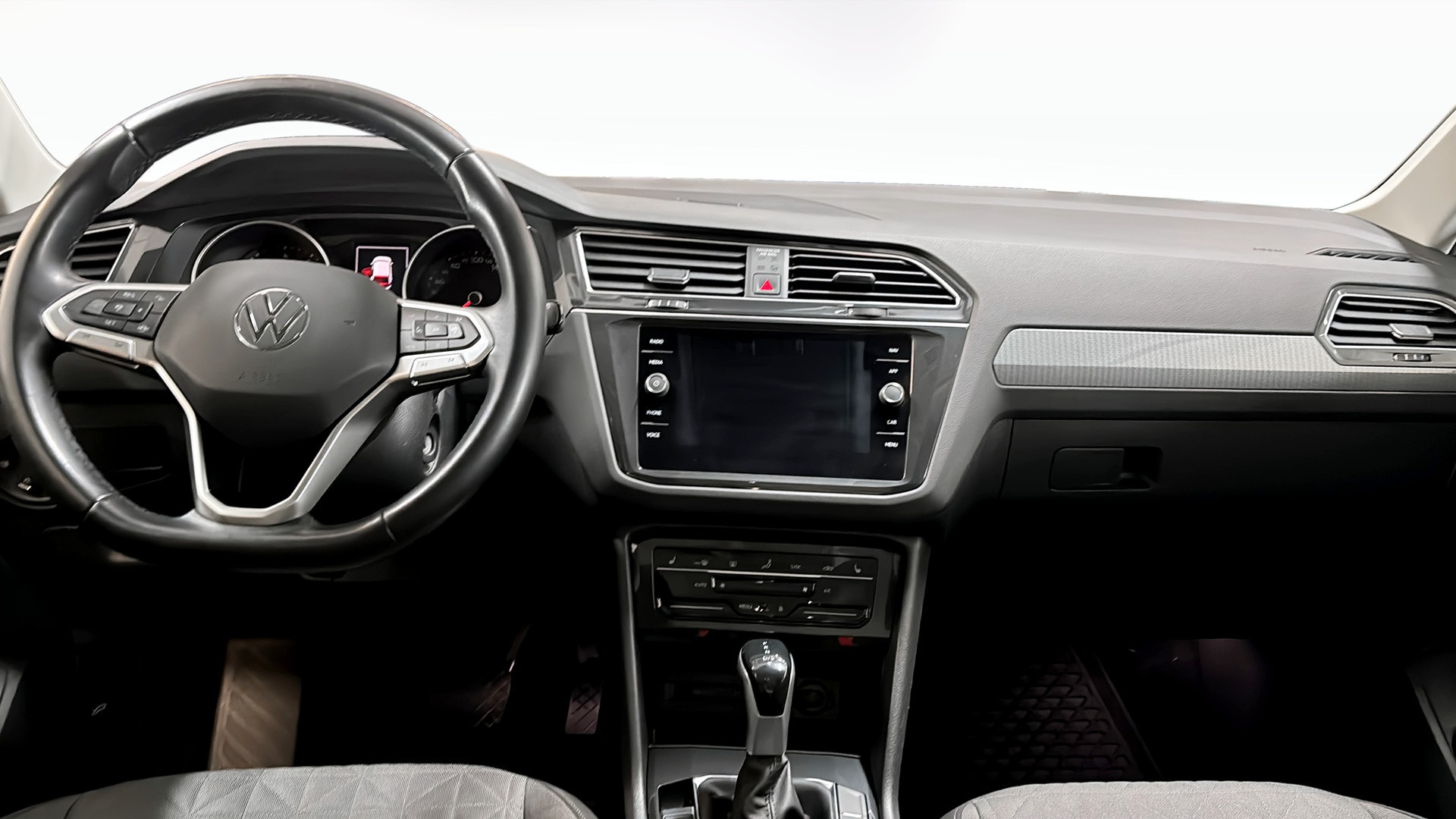 Volkswagen Tiguan ANG62R