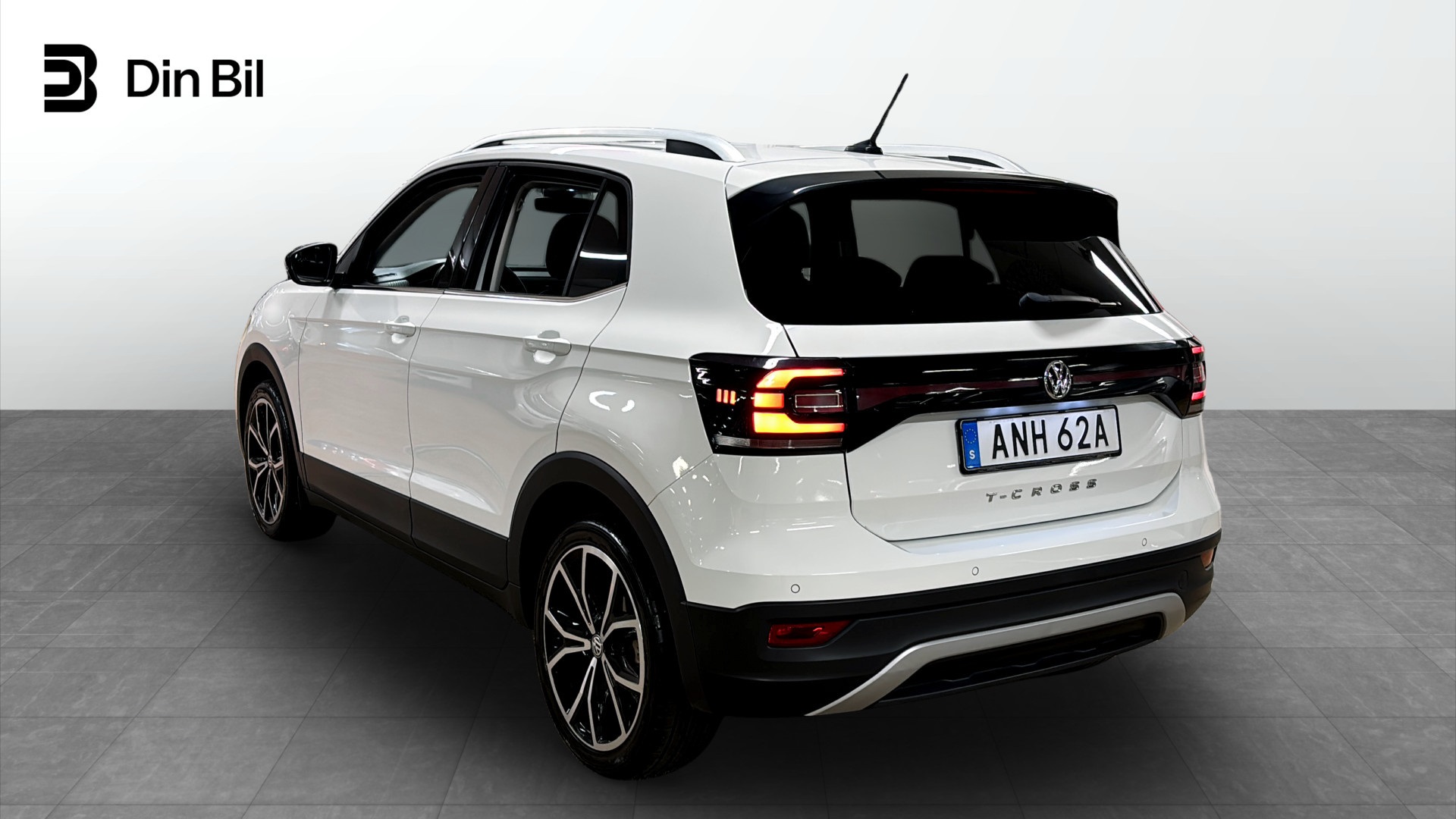 Volkswagen T-Cross ANH62A