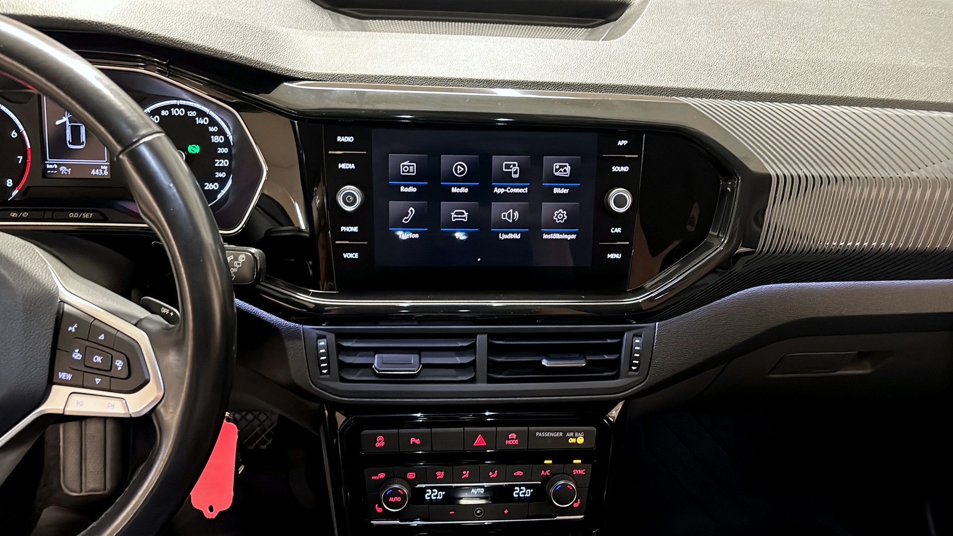 Volkswagen T-Cross ANH62A