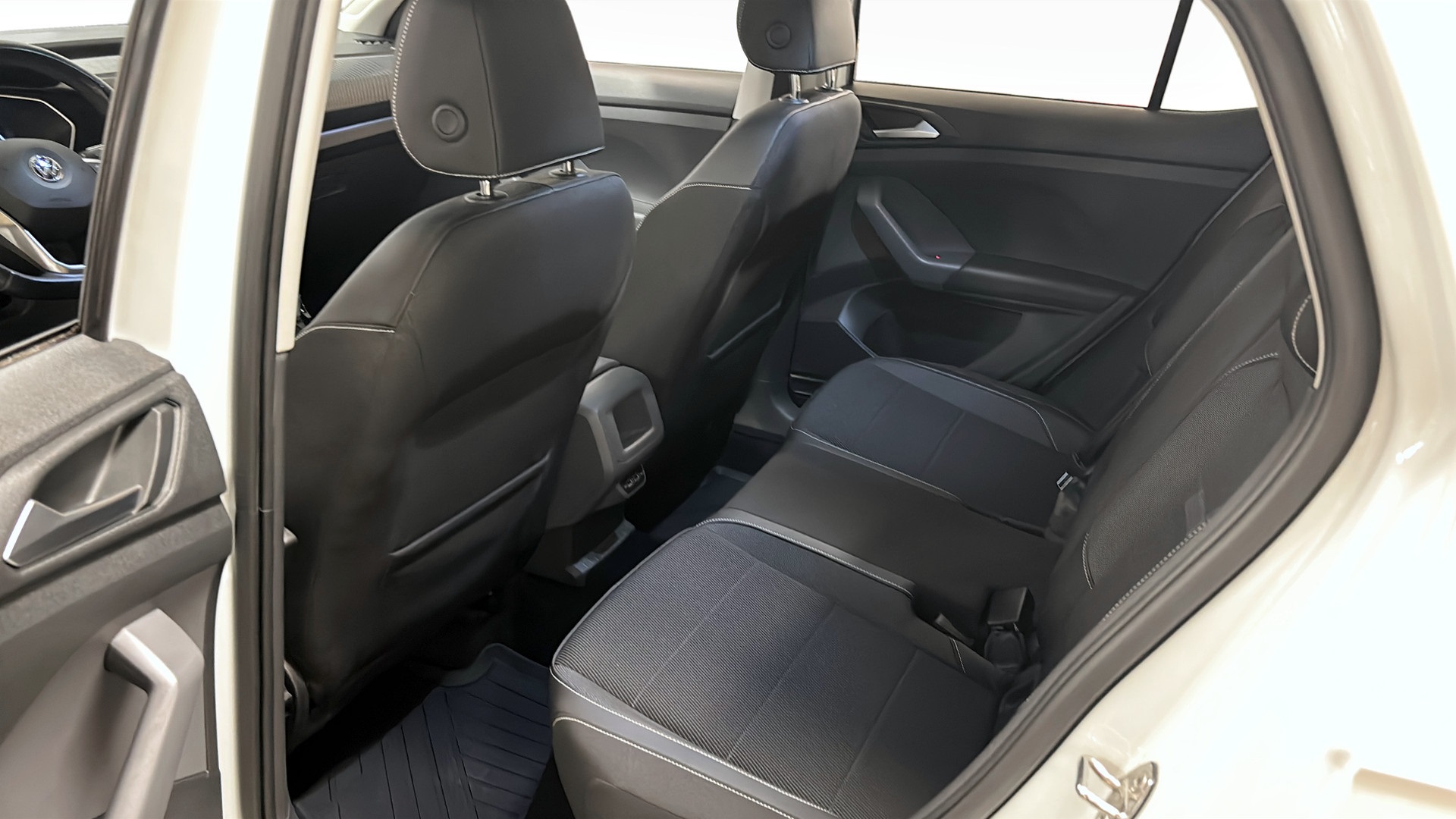 Volkswagen T-Cross ANH62A
