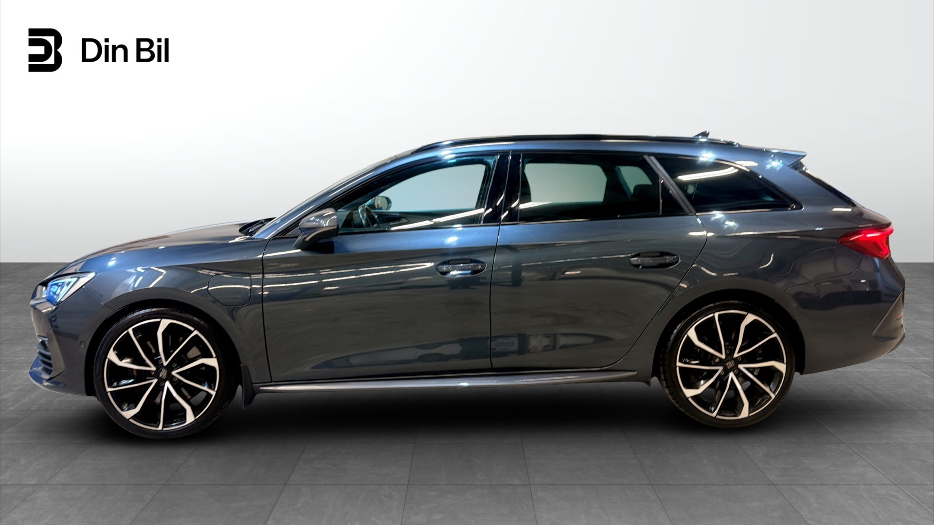 SEAT Cupra AOT635