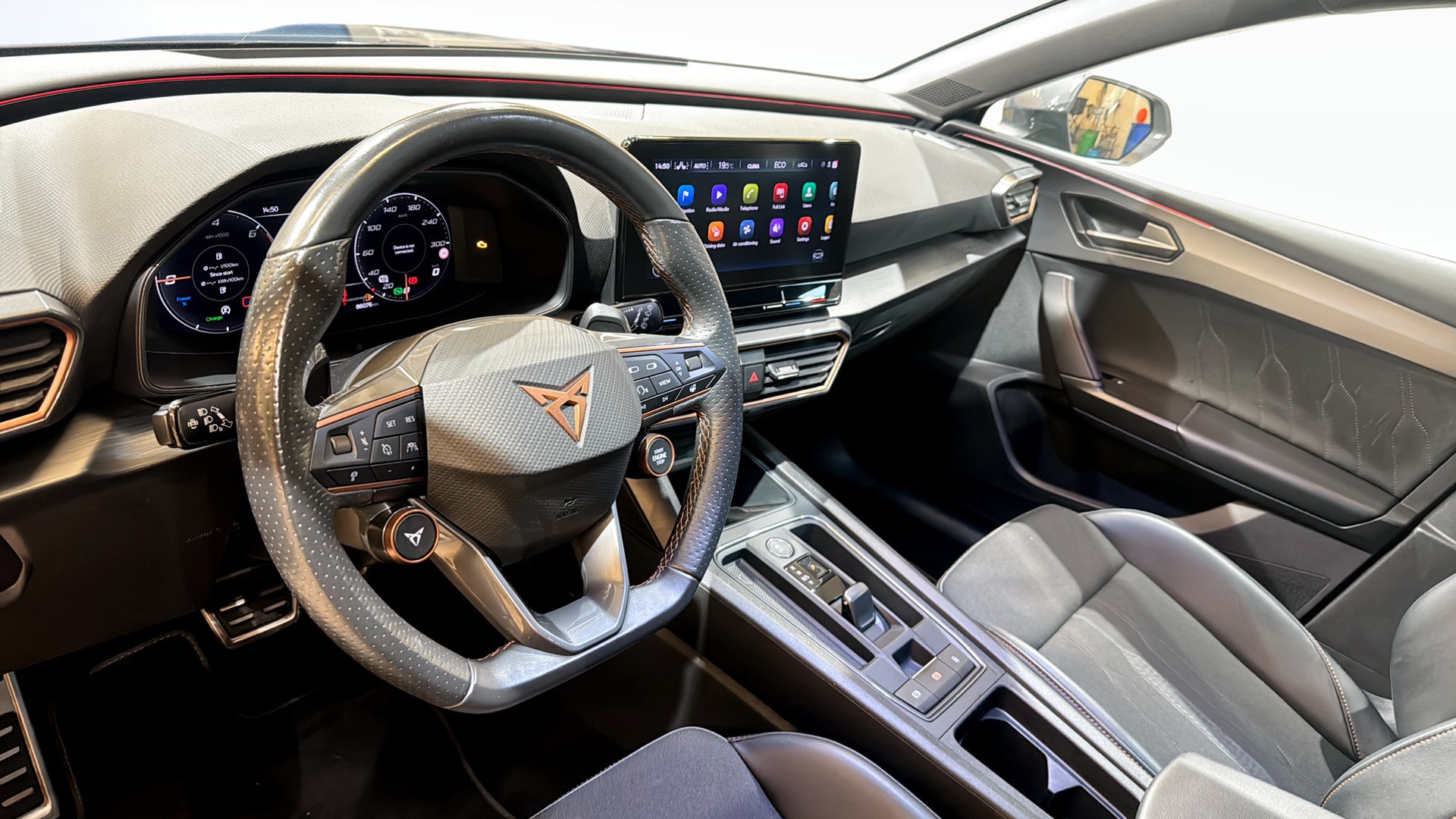 SEAT Cupra AOT635